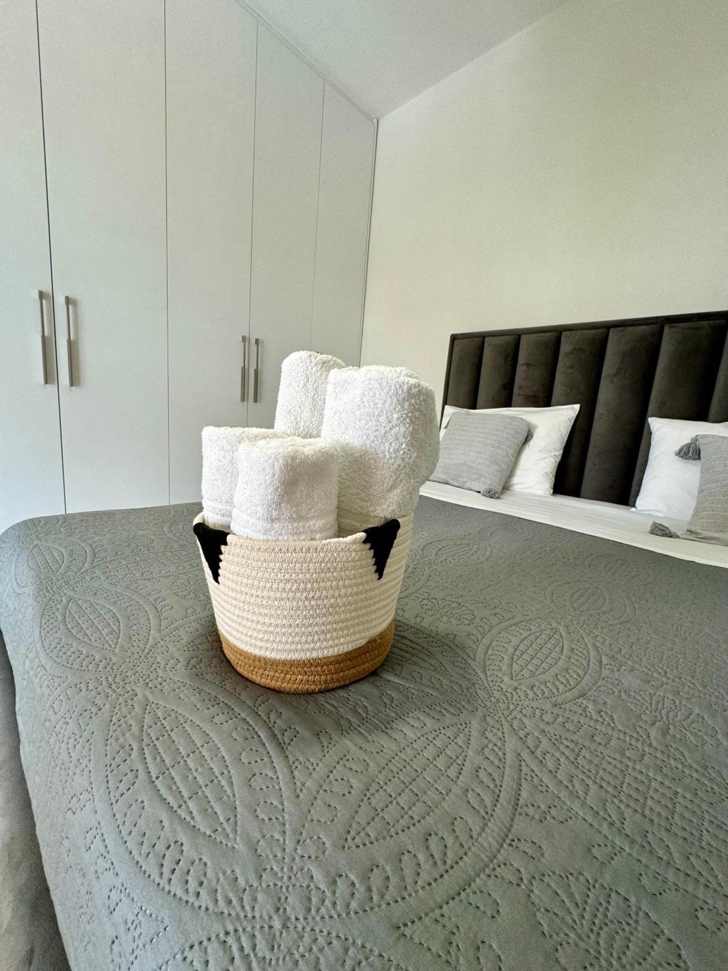 Belaire Luxury Apartment Саранда Экстерьер фото